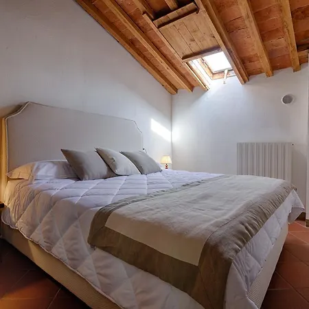 Vakantieboerderij Casa Tolomei Bossi Di Sopra